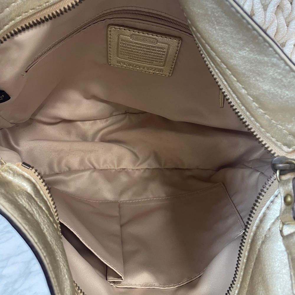 Coach Bag - Picture 7 of 12